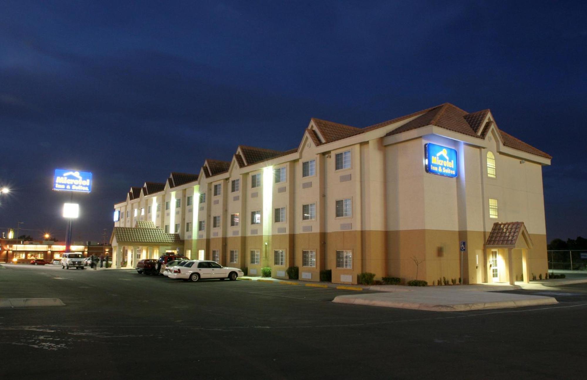 Microtel Inn & Suites By Wyndham Chihuahua Eksteriør bilde