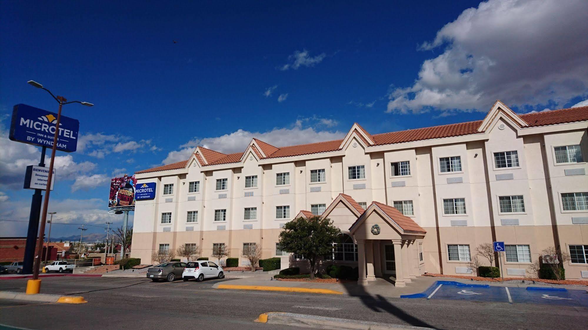 Microtel Inn & Suites By Wyndham Chihuahua Eksteriør bilde