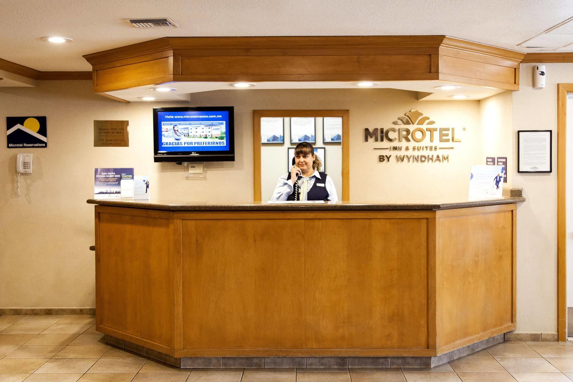 Microtel Inn & Suites By Wyndham Chihuahua Eksteriør bilde